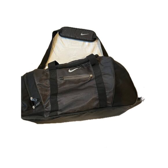 Nike Black Duffel Bag 22"x12"x10" Zipped - Picture 1 of 6